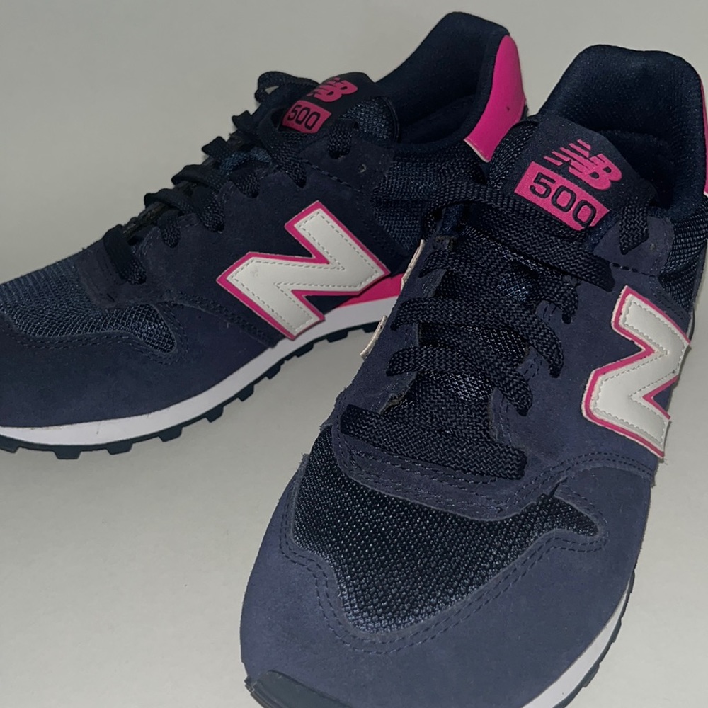 New Balance 580 GW500SN Navy and Hot Pink